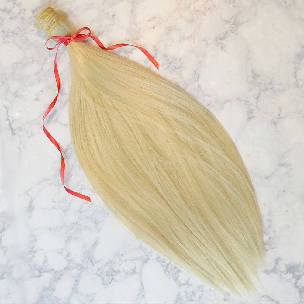 613 Bleach Blonde 20” Hair Extensions - Picture 1 of 6